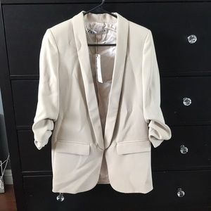 Zara nude/ cream blazer